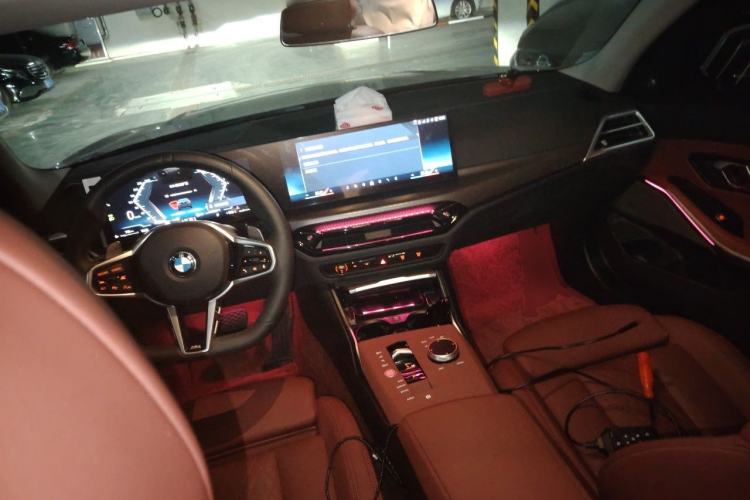 Used BMW 3 Series 2025 330Li M Sport Shadowline Package Center Console