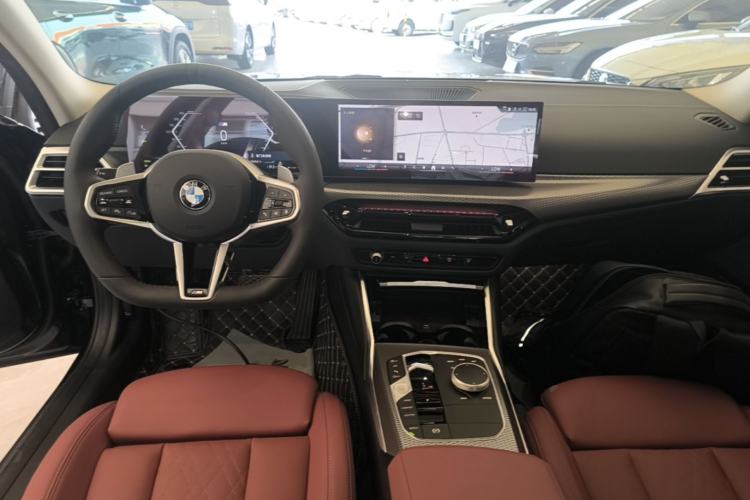 Used BMW 3 Series 2025 330Li M Sport Shadowline Package Center Console