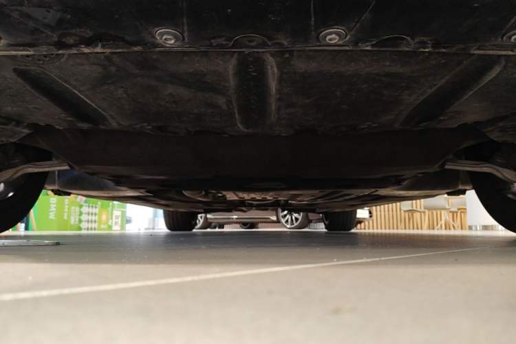Used BMW 3 Series 2025 330Li M Sport Shadowline Package Chassis Front