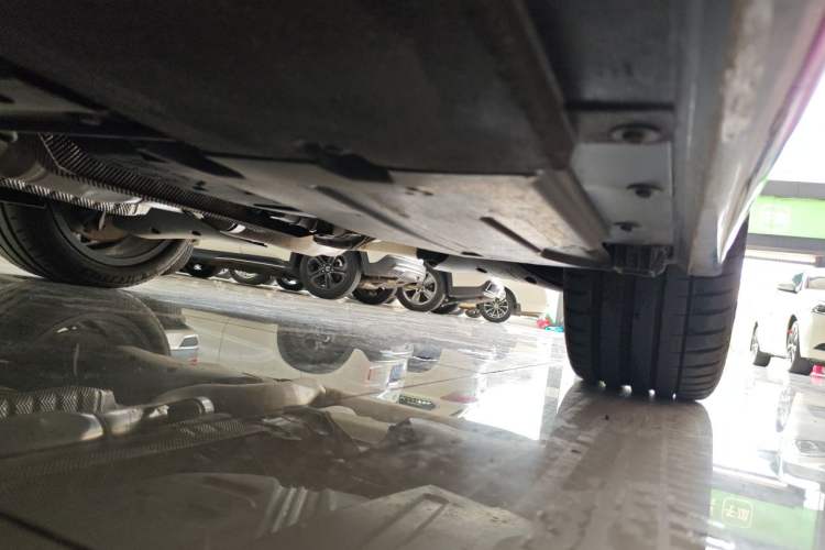 Used BMW 3 Series 2025 330Li M Sport Shadowline Package Chassis Front Left