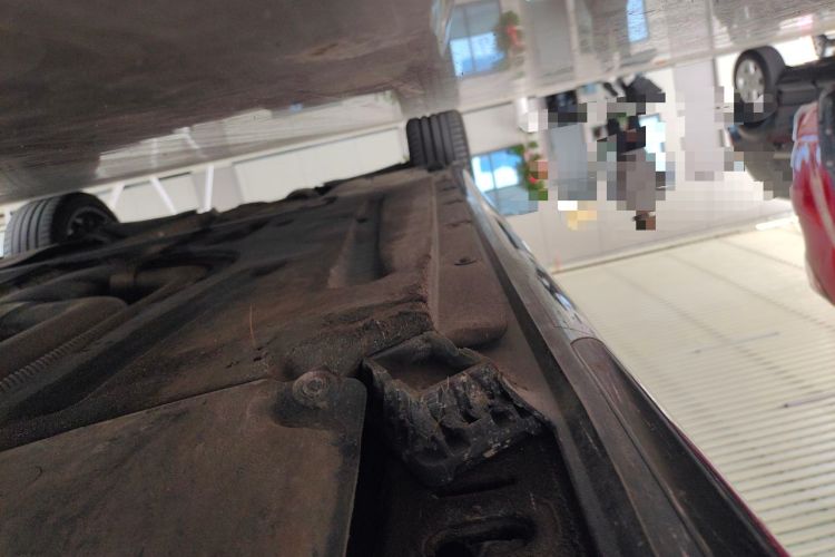 Used BMW 3 Series 2025 325Li M Sport Package Chassis Front Right