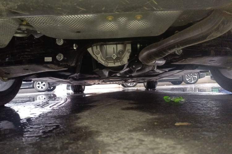 Used BMW 3 Series 2025 325i M Sport Package Chassis Rear