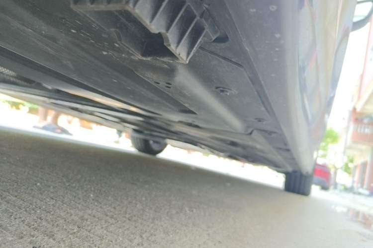 Used BMW 3 Series 2025 330Li M Sport Shadowline Package Chassis Rear Right
