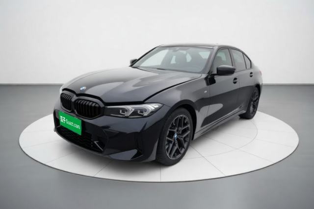 Ojetý BMW 3 Series 2025 330i M Sport Night Edition Package