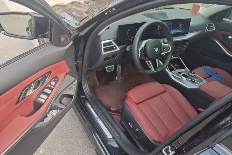 Used BMW 3 Series 2025 330Li M Sport Shadowline Package Driver Seat