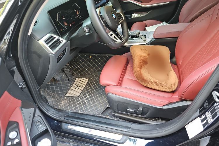 Used BMW 3 Series 2025 330Li M Sport Shadowline Package Driver Seat