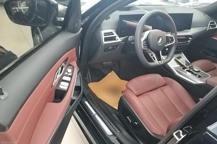 Used BMW 3 Series 2025 330i M Sport Night Edition Package Driver Seat