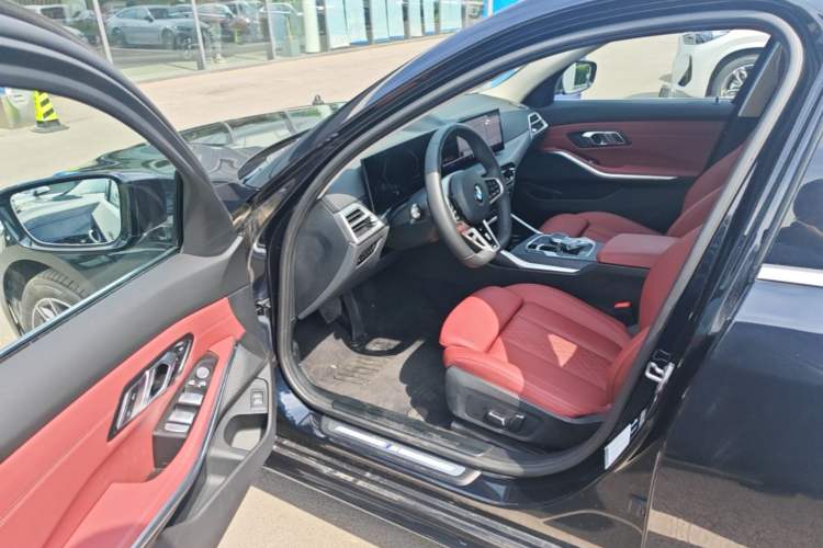 Used BMW 3 Series 2025 325Li M Sport Package Driver Seat