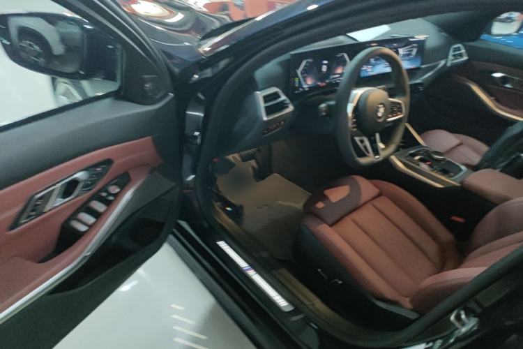 Used BMW 3 Series 2025 330i M Sport Night Edition Package Driver Seat