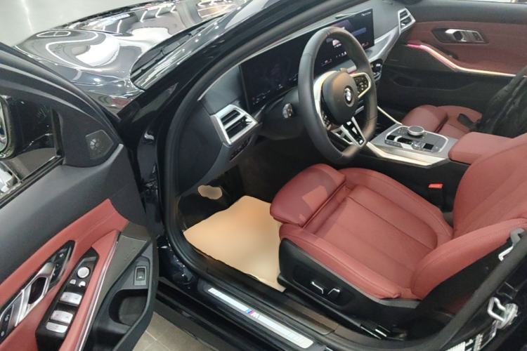 Used BMW 3 Series 2025 330Li M Sport Shadowline Package Driver Seat
