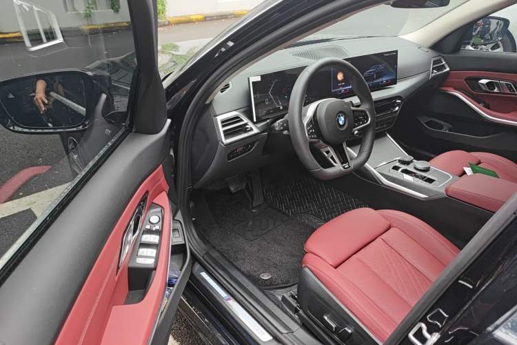 Used BMW 3 Series 2025 325Li M Sport Package Driver Seat