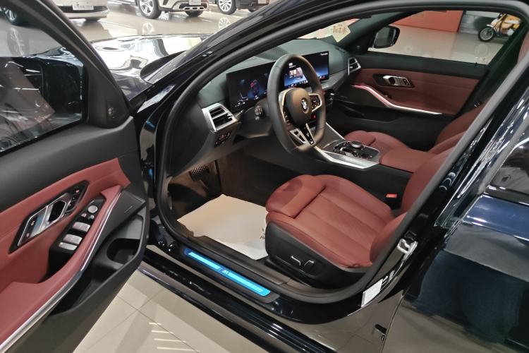Used BMW 3 Series 2025 330i M Sport Night Edition Package Driver Seat