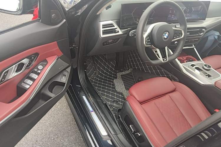 Used BMW 3 Series 2025 330Li M Sport Shadowline Package Driver Seat