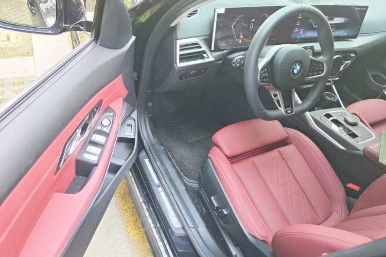 Used BMW 3 Series 2025 325Li M Sport Package Driver Seat