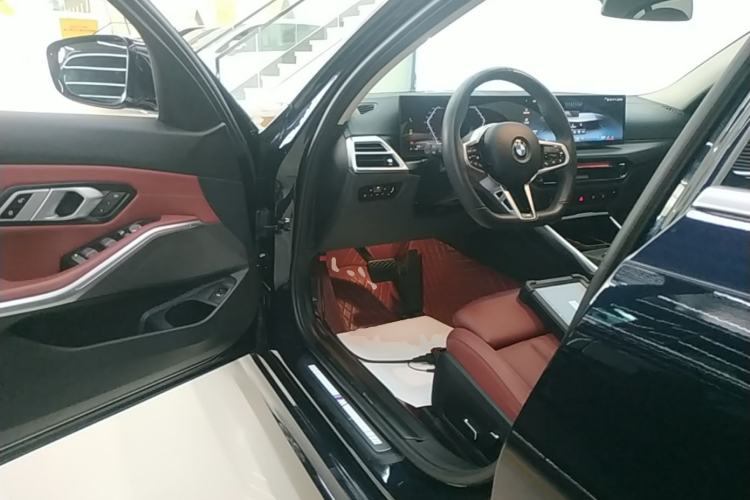 Used BMW 3 Series 2025 325Li M Sport Package Driver Seat