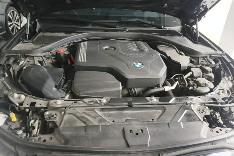 Used BMW 3 Series 2025 330Li M Sport Shadowline Package Engine Bay