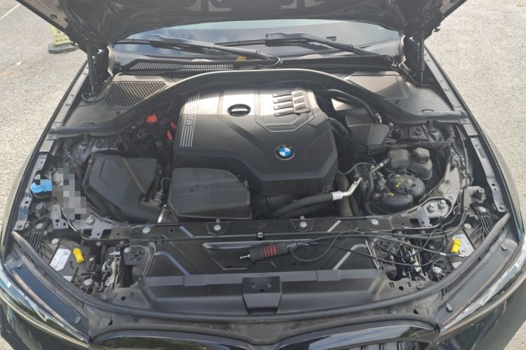 Used BMW 3 Series 2025 330Li M Sport Shadowline Package Engine Bay