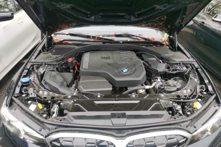 Used BMW 3 Series 2025 325i M Sport Package Engine Bay