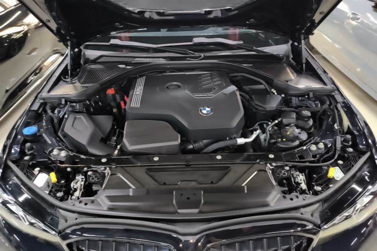 Used BMW 3 Series 2025 330Li M Sport Shadowline Package Engine Bay