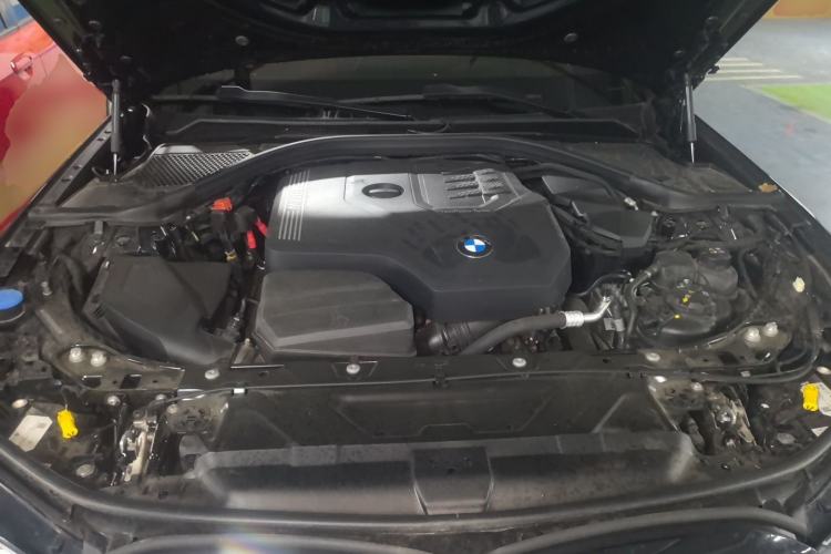 Used BMW 3 Series 2025 330Li M Sport Shadowline Package Engine Bay