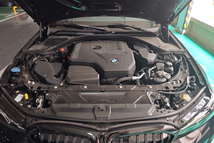 Used BMW 3 Series 2025 330Li M Sport Shadowline Package Engine Bay