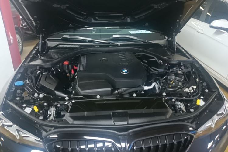 Used BMW 3 Series 2025 330Li M Sport Shadowline Package Engine Bay
