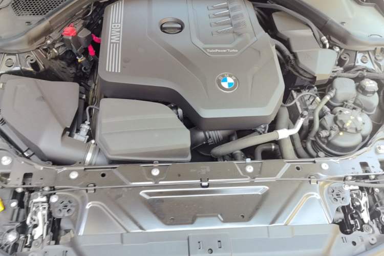 Used BMW 3 Series 2025 330Li M Sport Shadowline Package Engine Bay