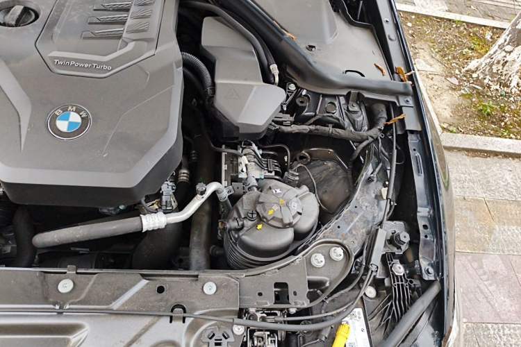 Used BMW 3 Series 2025 325Li M Sport Package Engine Bay Left