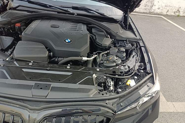 Used BMW 3 Series 2025 330Li M Sport Shadowline Package Engine Bay Left