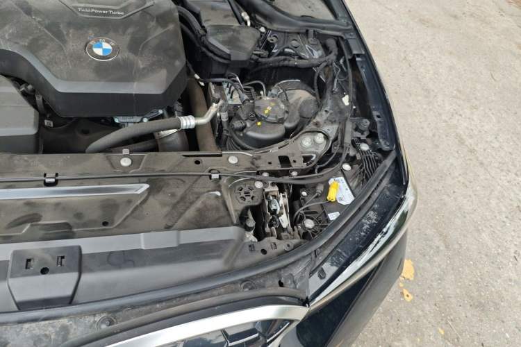 Used BMW 3 Series 2025 325Li M Sport Package Engine Bay Left