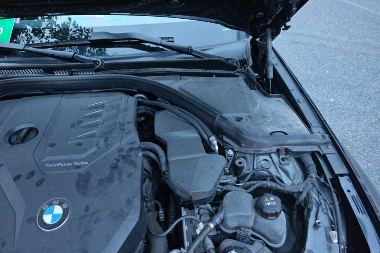 Used BMW 3 Series 2025 330Li M Sport Shadowline Package Engine Bay Left