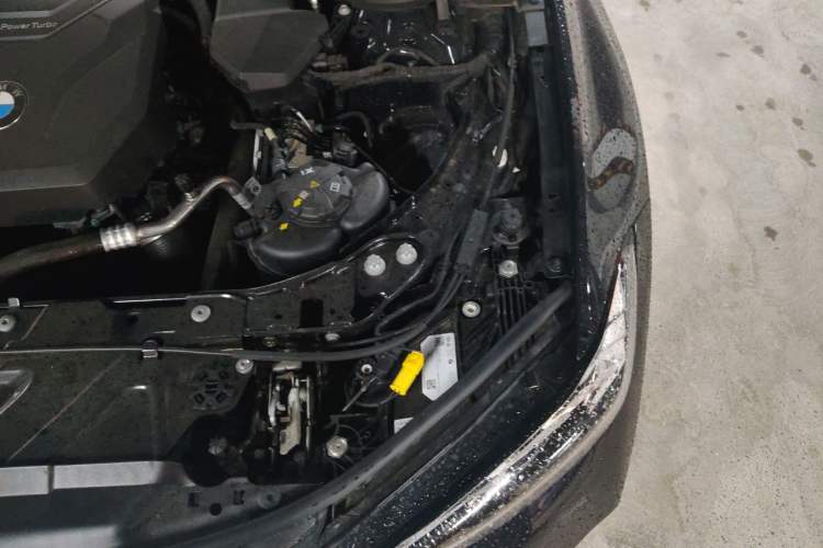 Used BMW 3 Series 2025 325Li M Sport Package Engine Bay Left