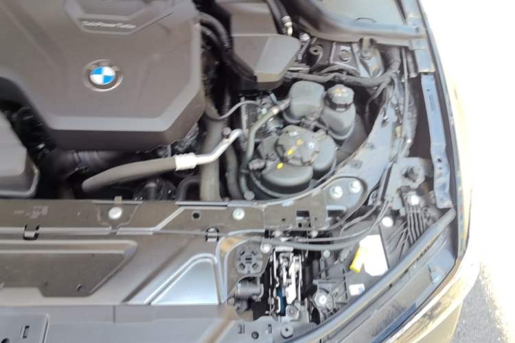 Used BMW 3 Series 2025 330Li M Sport Shadowline Package Engine Bay Left