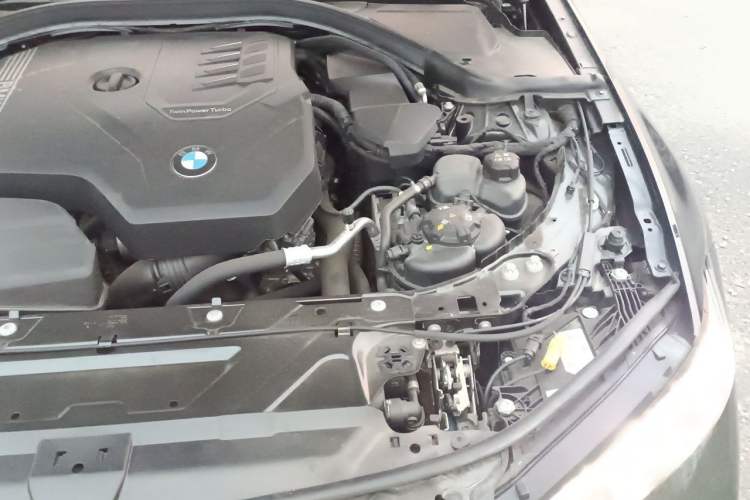 Used BMW 3 Series 2025 330Li M Sport Shadowline Package Engine Bay Left