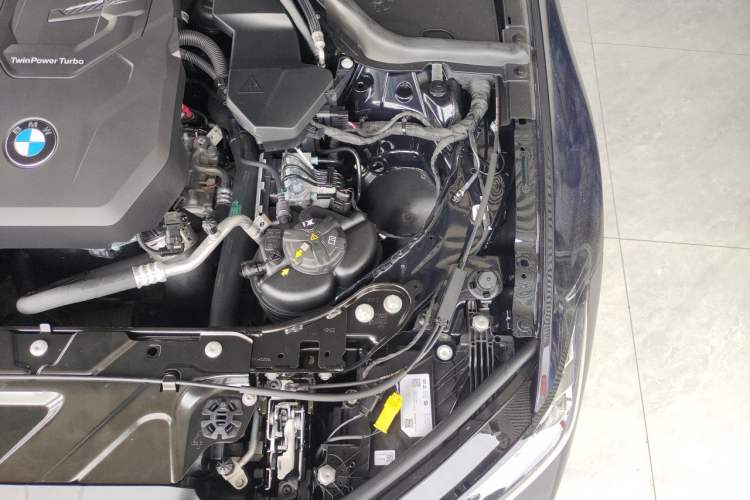 Used BMW 3 Series 2025 325Li M Sport Package Engine Bay Left