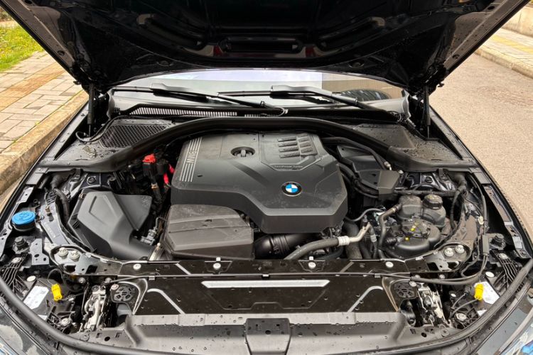 Used BMW 3 Series 2025 330Li M Sport Shadowline Package Engine Bay
