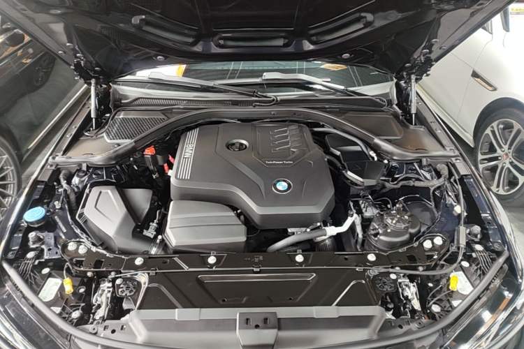 Used BMW 3 Series 2025 325i M Sport Package Engine Bay