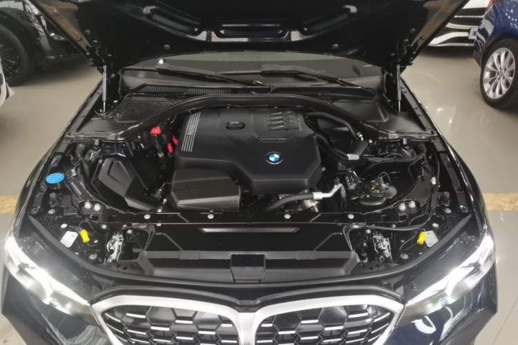 Used BMW 3 Series 2025 325Li M Sport Package Engine Bay