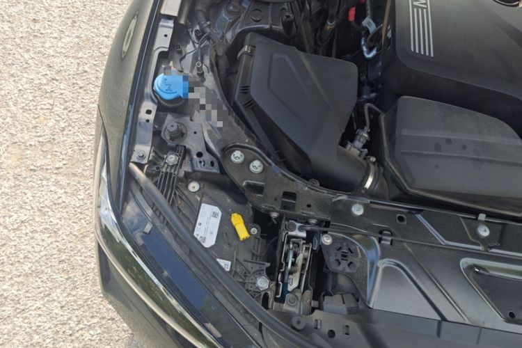 Used BMW 3 Series 2025 330Li M Sport Shadowline Package Engine Bay Right
