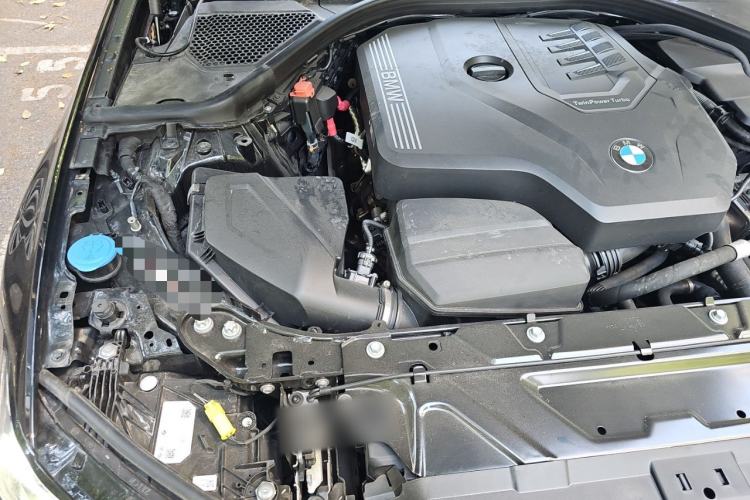 Used BMW 3 Series 2025 330Li M Sport Shadowline Package Engine Bay Right
