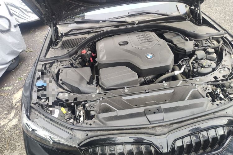 Used BMW 3 Series 2025 330Li M Sport Shadowline Package Engine Bay Right