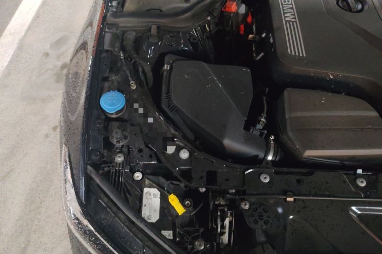 Used BMW 3 Series 2025 325Li M Sport Package Engine Bay Right