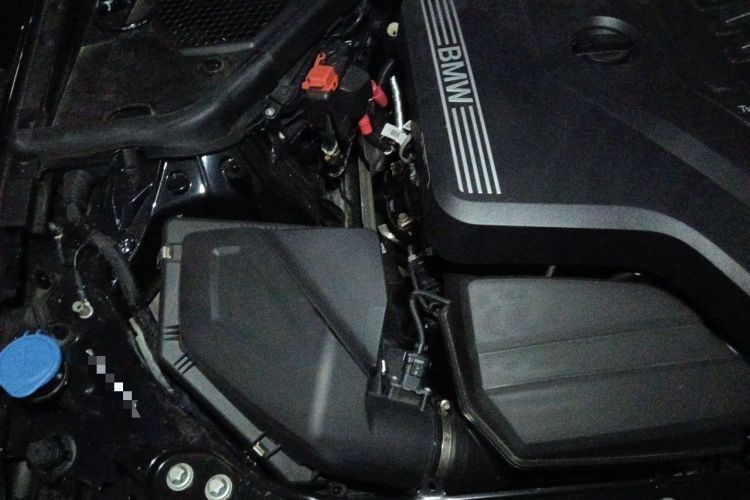 Used BMW 3 Series 2025 330i M Sport Night Edition Package Engine Bay Right