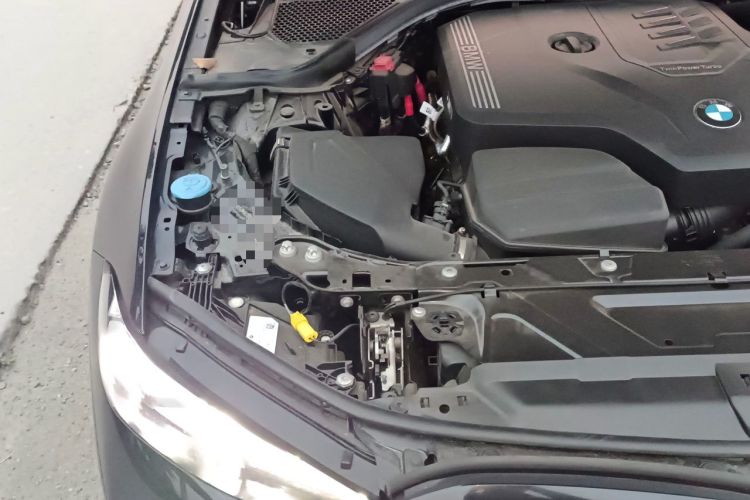 Used BMW 3 Series 2025 330Li M Sport Shadowline Package Engine Bay Right