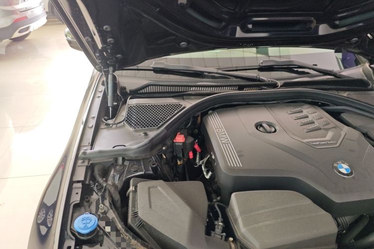 Used BMW 3 Series 2025 330Li M Sport Shadowline Package Engine Bay Right