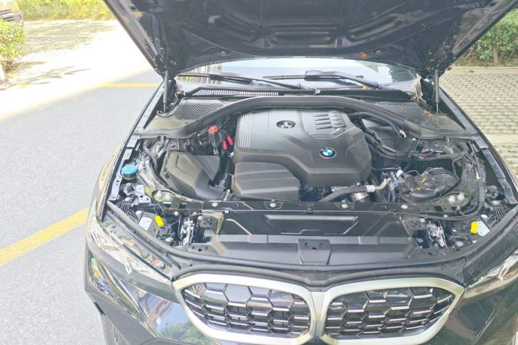 Used BMW 3 Series 2025 325Li M Sport Package Engine Bay Right