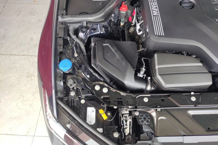 Used BMW 3 Series 2025 325Li M Sport Package Engine Bay Right