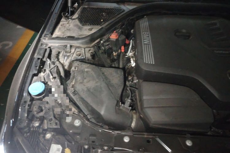 Used BMW 3 Series 2025 330Li M Sport Shadowline Package Engine Bay Right