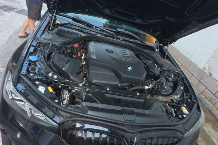 Used BMW 3 Series 2025 330Li M Sport Shadowline Package Engine Bay