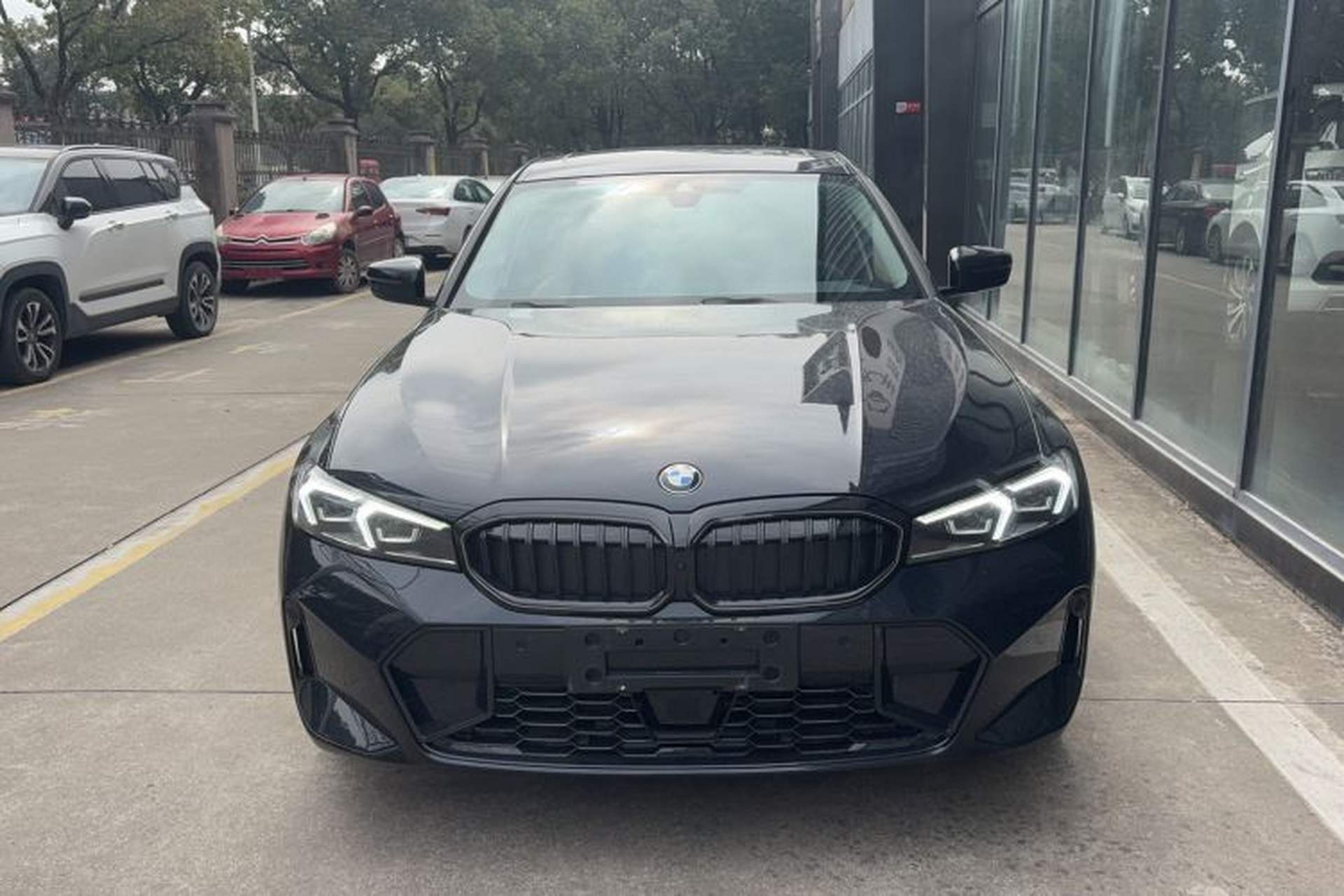 Used BMW 3 Series 2025 330Li M Sport Shadowline Package Exterior 1